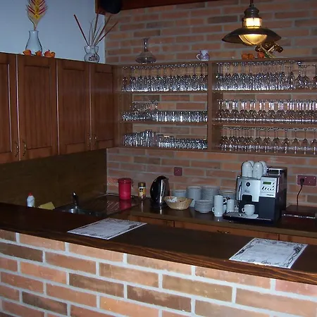 Pod Kraví Horou 3*